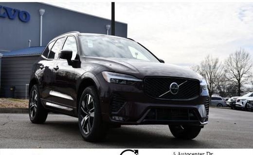 2026 Volvo XC60 Plus Dark