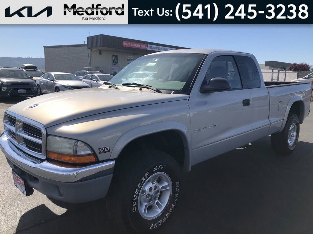 2000 Dodge Dakota Base