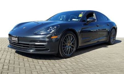 2018 Porsche Panamera