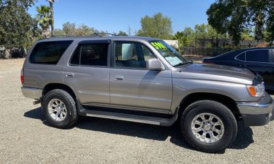 2001 Toyota 4Runner SR5