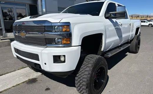 2018 Chevrolet Silverado LT