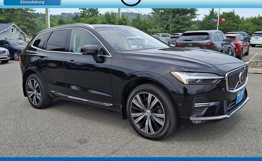 2023 Volvo XC60 Plus Bright