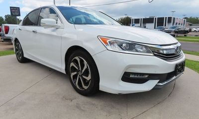 2017 Honda Accord EX L Navi