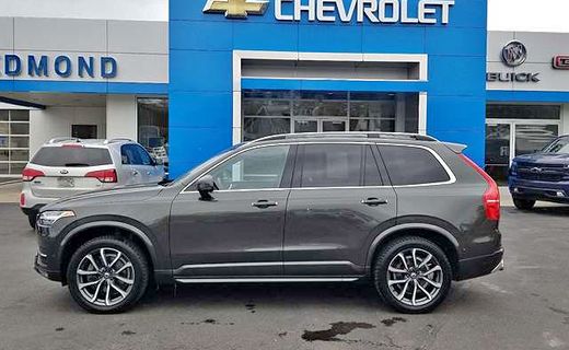 2018 Volvo XC90 Momentum