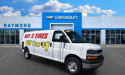 2025 Chevrolet Express EXT