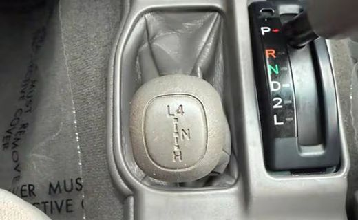 2004 Toyota Tacoma Deluxe