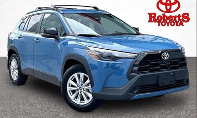 2026 Toyota Corolla Cross LE