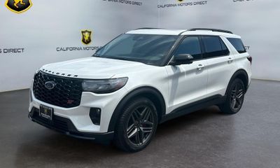 2025 Ford Explorer ST