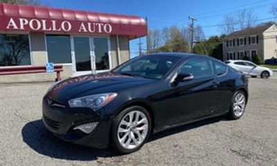2015 Hyundai Genesis Coupe GLS Middle