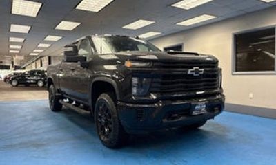 2026 Chevrolet Silverado HD Custom