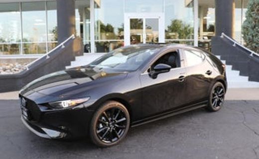 2025 Mazda MAZDA3 Premium Package
