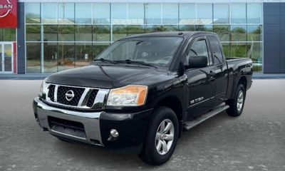 2014 Nissan Titan SV