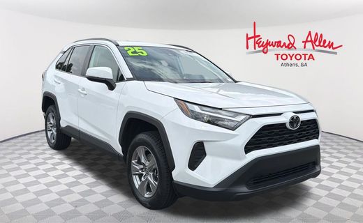 2025 Toyota RAV4 XLE
