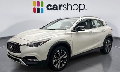 2018 Infiniti QX30 Premium
