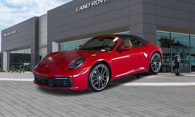 2022 Porsche 911 Carrera 4