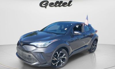 2022 Toyota C-HR XLE