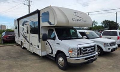 2017 Ford E-450
