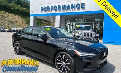 2023 Volvo S60 Plus Dark