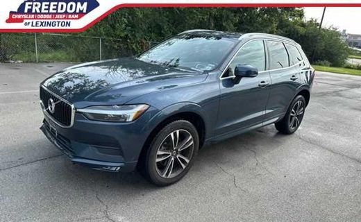 2021 Volvo XC60 Momentum