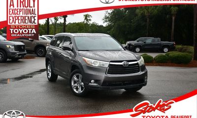 2016 Toyota Highlander Base