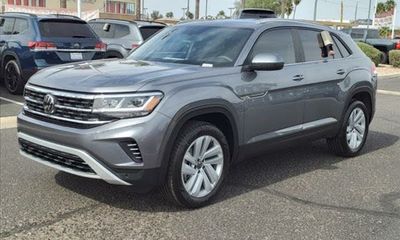 2023 Volkswagen Atlas Cross Sport SE