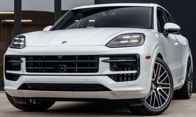 2026 Porsche Cayenne GTS