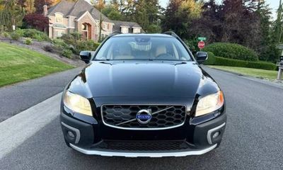 2016 Volvo XC70 SV35 Platinum