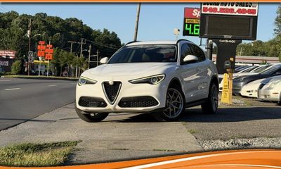 2018 Alfa Romeo Stelvio Sport