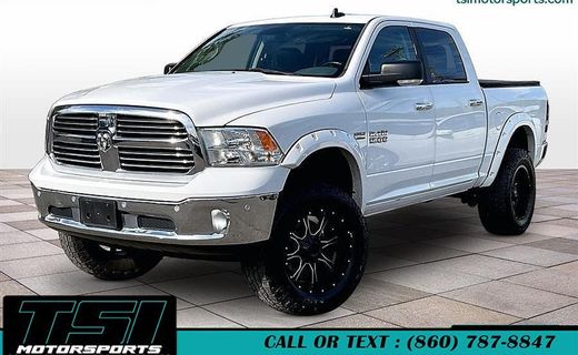 2016 Ram 1500 SLT