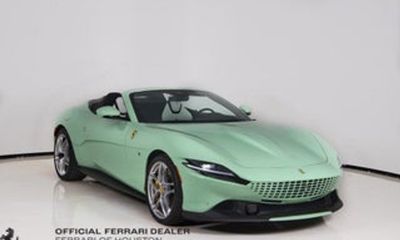 2025 Ferrari Roma Spider