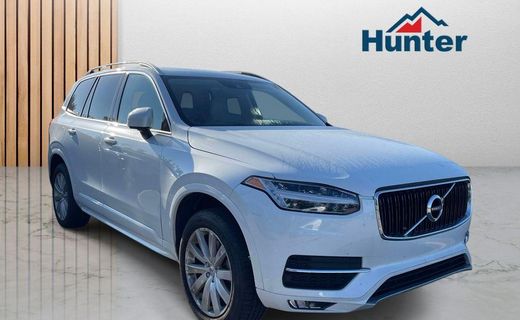 2019 Volvo XC90 Momentum