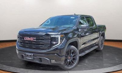 2026 GMC Sierra SLT