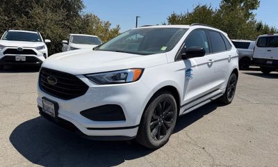 2023 Ford Edge SE