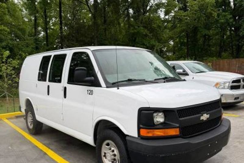 2008 Chevrolet Express — a typically priced live listing