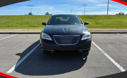 2013 Chrysler 200 Touring