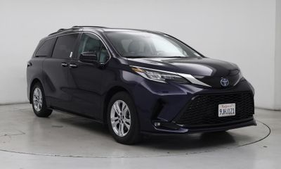 2023 Toyota Sienna XSE