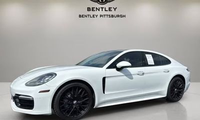 2018 Porsche Panamera 4S