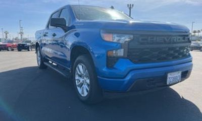2023 Chevrolet Silverado Custom