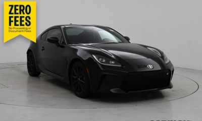 2025 Toyota GR86 Premium