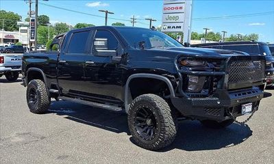 2023 Chevrolet Silverado HD Custom