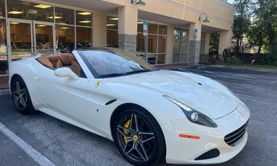 2016 Ferrari California T Roadster