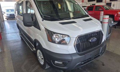 2025 Ford Transit LOW Roof