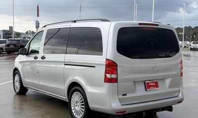 2017 Mercedes-Benz Metris Passenger VAN