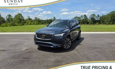 2022 Volvo XC90 Momentum Excl S60