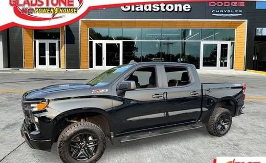2025 Chevrolet Silverado Trail Boss Custom
