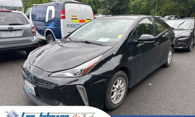 2019 Toyota Prius LE XLE