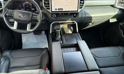 2024 Toyota Tundra Platinum