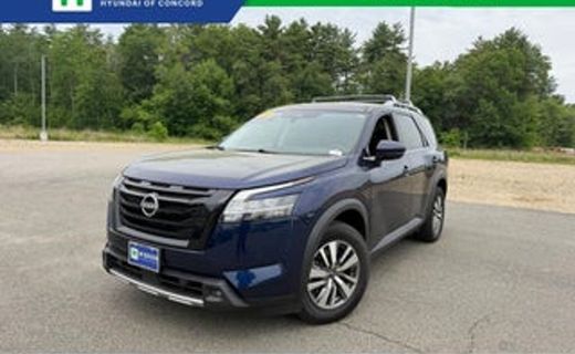 2022 Nissan Pathfinder SL
