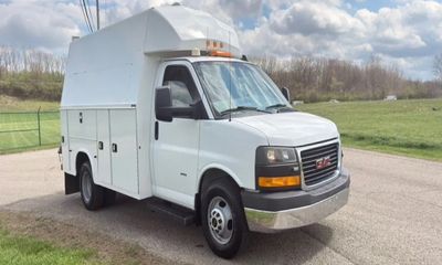 2018 GMC Savana Cutaway 139 Wheelbase