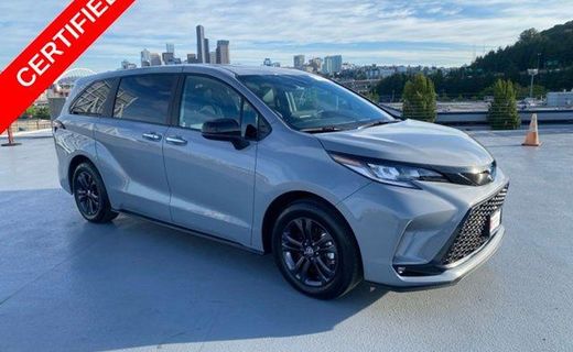2025 Toyota Sienna XSE